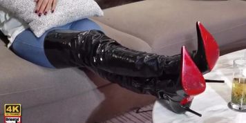 Cleaning my patent boot , thigh high black leather .