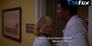 Sarah Paulson Sexy Scene  in Greys Anatomy