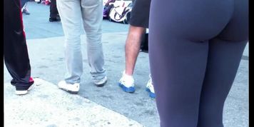 Spying a beautiful girl in tight pants