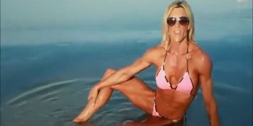 Unknown fbb on beach