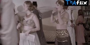 Alexandra Daddario Lesbian,  Butt Scene  in American Horror Story