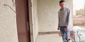 Bisex hunk has gay sex