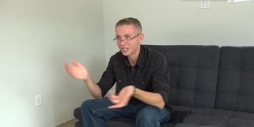 Casting spex amateur jerks off in solo action