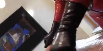 Latex Lesbian Dom Strapon
