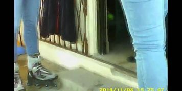 chavita culona en patines
