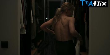 Jaune Kimmel Butt,  Breasts Scene  in Deliver Us