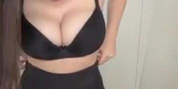LeahGoesWilde