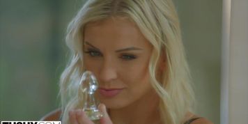 Anal-loving Realtor Kenzie Falls for Her Cocky Client (Kenzie Taylor, Oliver Flynn)