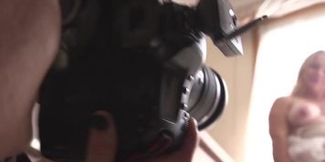 Girls Out West - Roxanne: Amateur Photoshoot Behind-the-Scenes