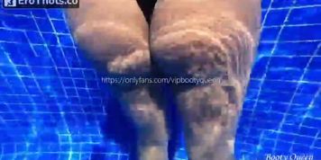 Latina Bubble butt Anal