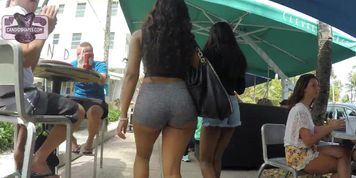Hot Booty Jiggle