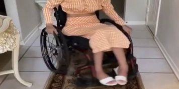 paraplegic spins in chair