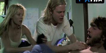 Amy Smart Underwear Scene  in The Butterfly Effect