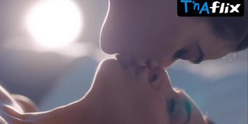 Lisa Ray Lesbian Scene  in Four More Shots Please