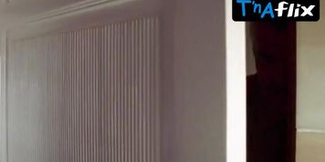 Sabine Vitua Breasts Scene  in Klinik Unter Palmen