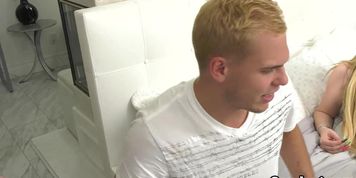 Ivory Mayhem and Khloe Kay assplay with cute stud Tony Sting