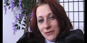 Horny redhead sucking dick - Julia Reaves
