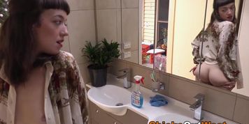 Natural tits babe solo rubbing