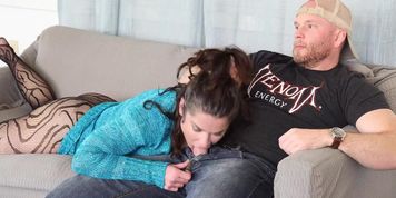 Nutted in her throat (Sammi Starfish)