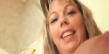 amber takes my cum in the shower (Amber Lynn, Amber Lynn Bach, Amberlina Lynn)