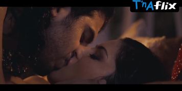 Sunny Leone Sexy Scene  in Ragini Mms 2