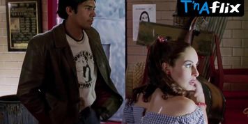 Ana Serradilla Thong Scene  in Un Mundo Raro
