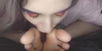 Girl self foot worship 
