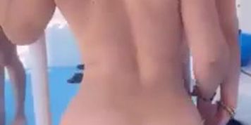 Thic chicks dancing