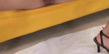 shaving her twat