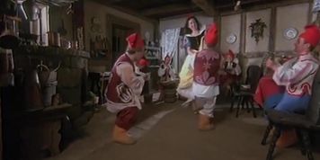 Ariel Zilber - Bachevra L'Haganat Hateva (Roxy Carter, Snow White)