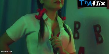 Sonam Arora Sexy Scene  in Gandi Baat