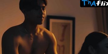 Julianne Richards Breasts Scene  in Apoy Sa Ibabaw, Apoy Sa Ilalim