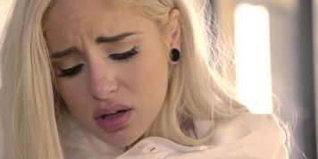 Nubiles-Porn.16.04.19.Naomi.Woods.Do.Your.Homework.XXX.1080p. (Naomi Woods)