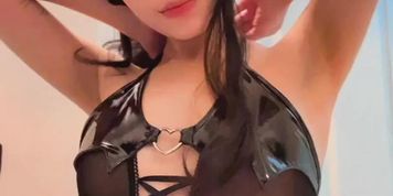 Surprise ? by bunnyacademia from OnlyFans | Coomer