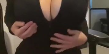Heyimbee OF boobs
