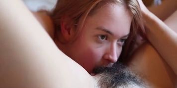 Intense & Emotional Lesbian Seduction !