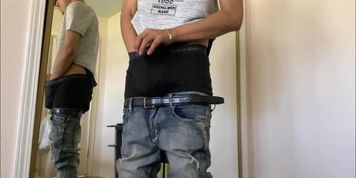 Sagging in the Mirror - SexySaggerYo