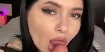 BUSTY EMA webcam