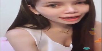 Thai Girl Down Blouse! 