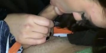 gf giving blowjob in the car