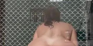 Lidia shower