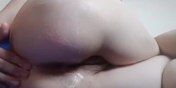 Insertion her ass
