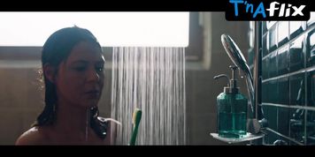 Elena Lyadova Sexy Scene  in Chto Delat Zhenshchine, Yesli U Neyo Dva Lyubovnika, A Vybrat Nuzhno Odnogo