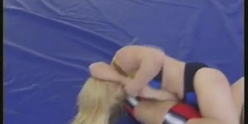 Women Wrestling  5
