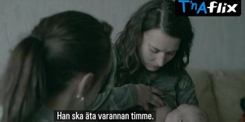 Josefin Asplund Prosthetic Scene  in Snow Angels