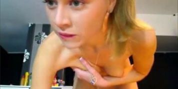 Amazing blonde teen with nice ass on webcam