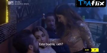 Karime Pindter Lesbian Scene  in Acapulco Shore