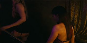 Jennifer Lopez , Constance Wu , Lili Reinharts (2019)