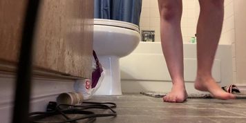 Spy cam mostly feet after showering - pregnant Teen - REAL