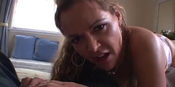 Kelly Leigh never refuses to swallow